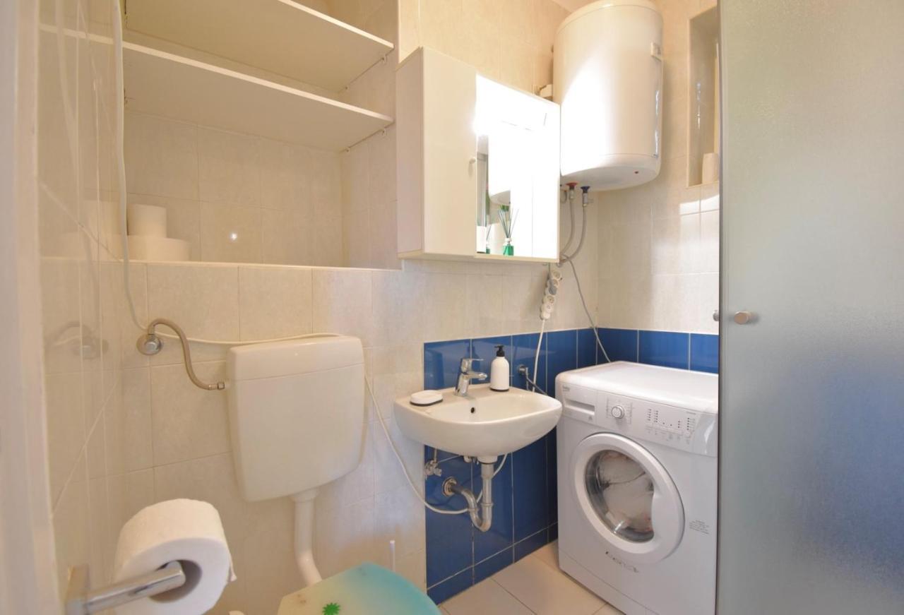 City Centre Apartment With Terrace 2 PUY 외부 사진