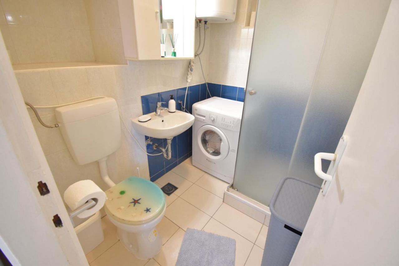 City Centre Apartment With Terrace 2 PUY 외부 사진