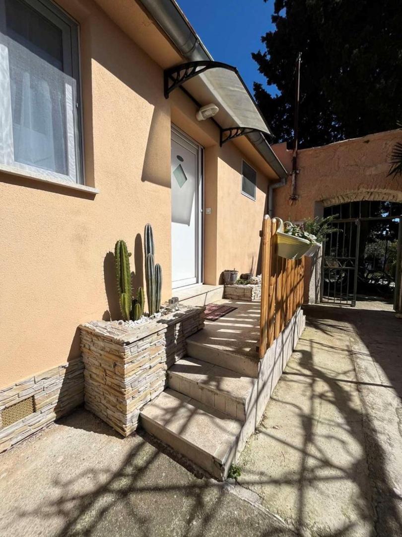 City Centre Apartment With Terrace 2 PUY 외부 사진
